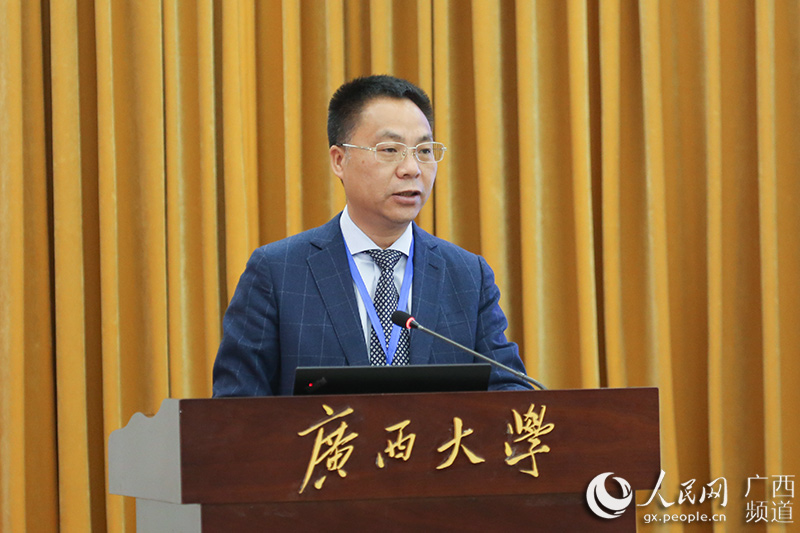 谈球吧体育赛事直播党委书记黄建荣在国际投资贸易与广西自贸区法制建设国际研讨会闭幕式上的致辞此次会议的召开，得益于若干非常重要的机缘。对促成这些机缘成就的一些人和单位，我要表示诚挚的谢意【详细】 